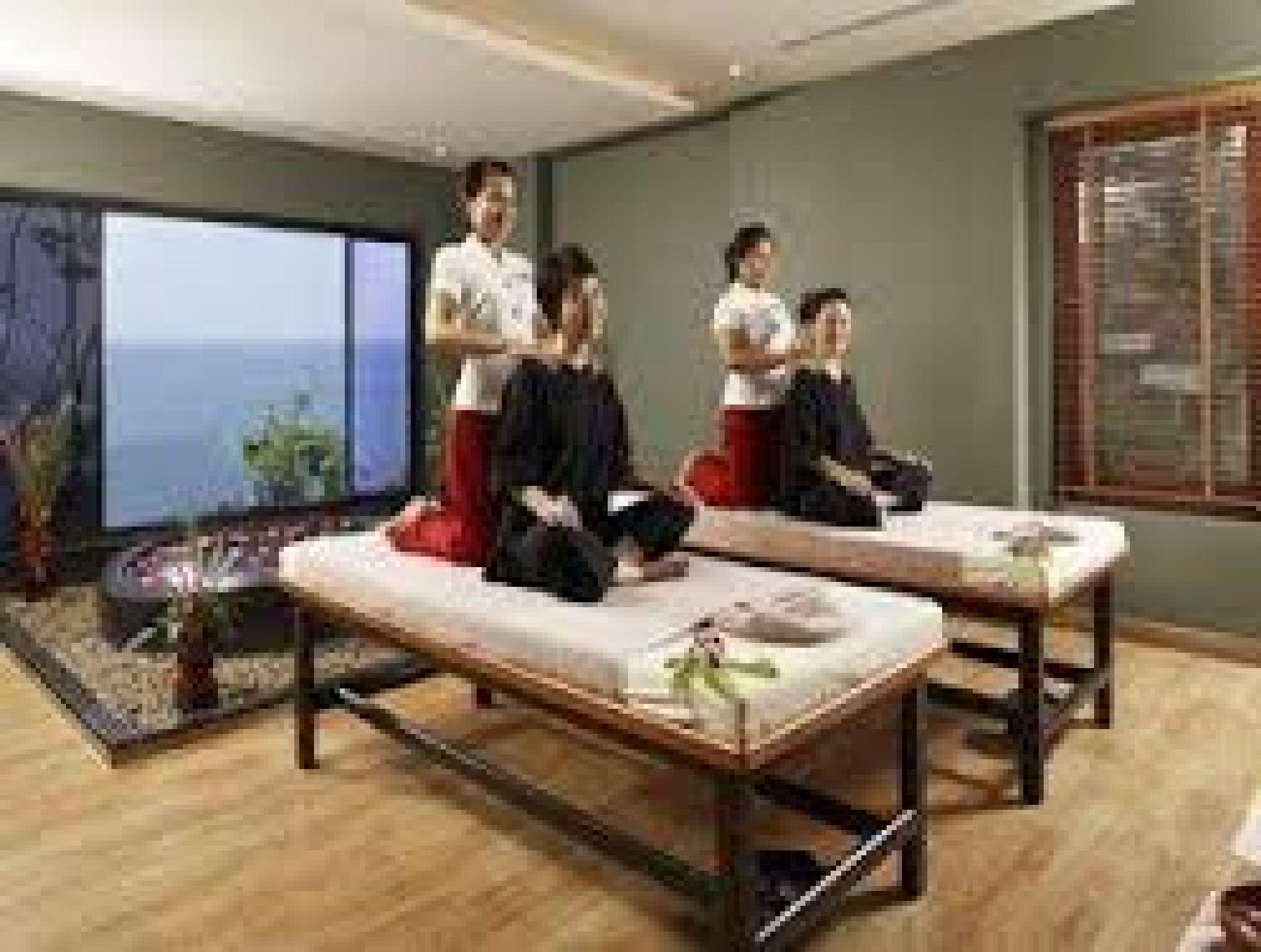 Namaka Resort Kamala Luaran gambar Thai massage